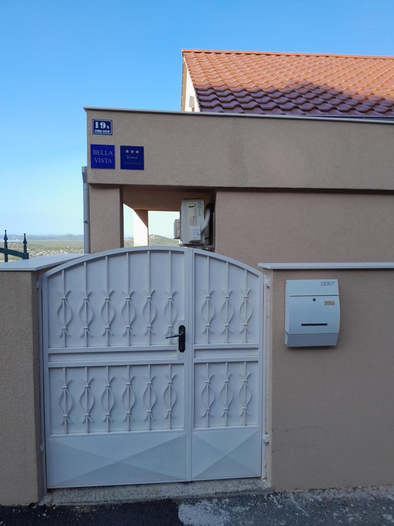 Bella Vista Apartment Šibenik Buitenkant foto